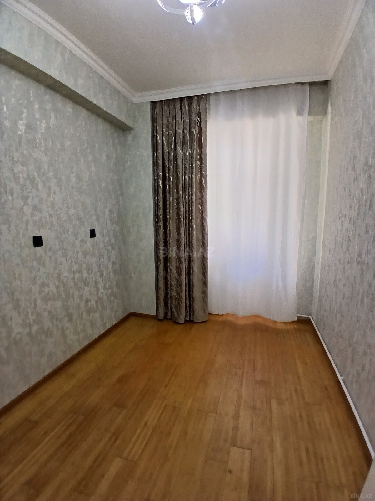 2 otaqlı Yeni tikili, Xırdalan