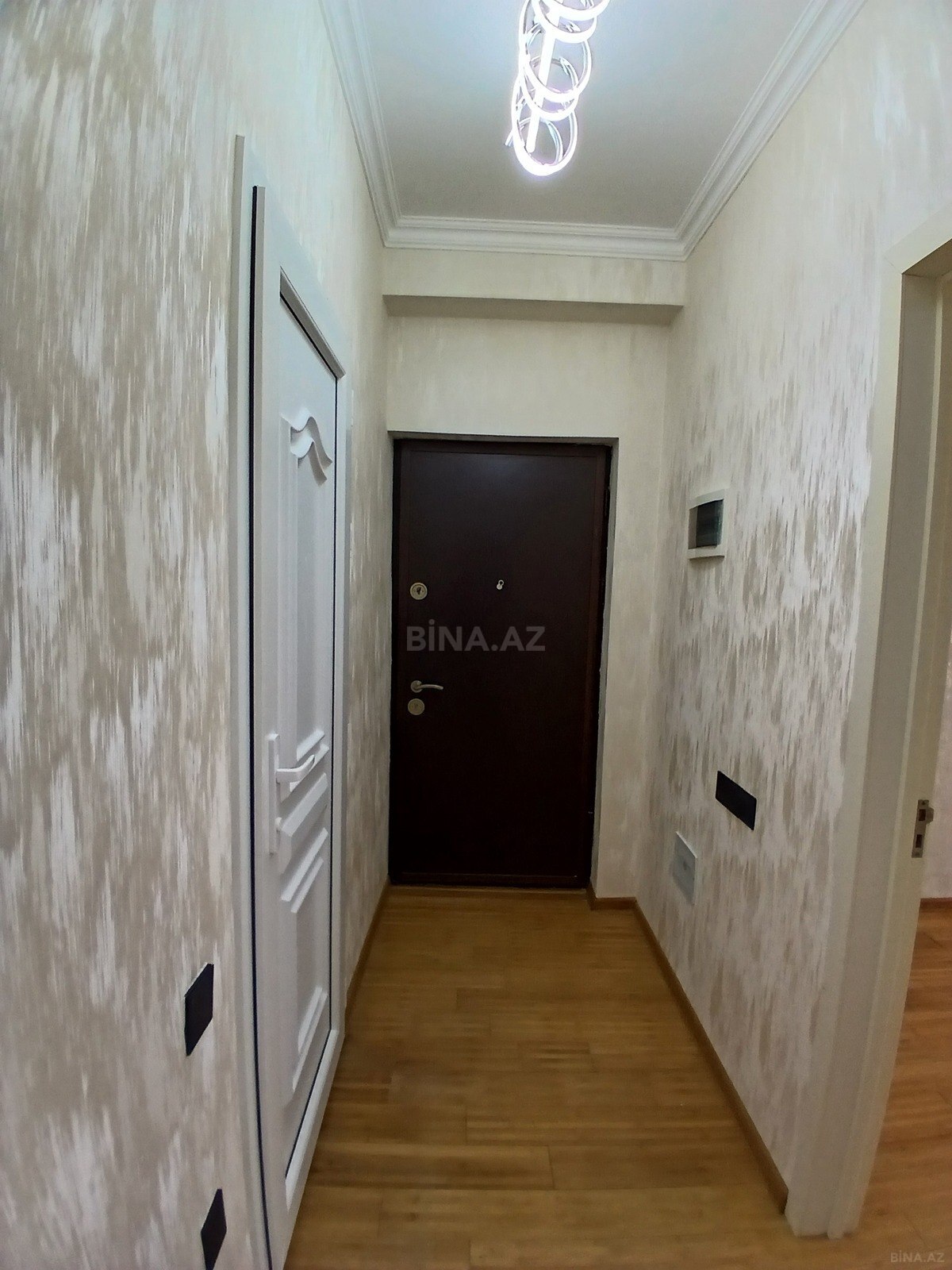 2 otaqlı Yeni tikili, Xırdalan