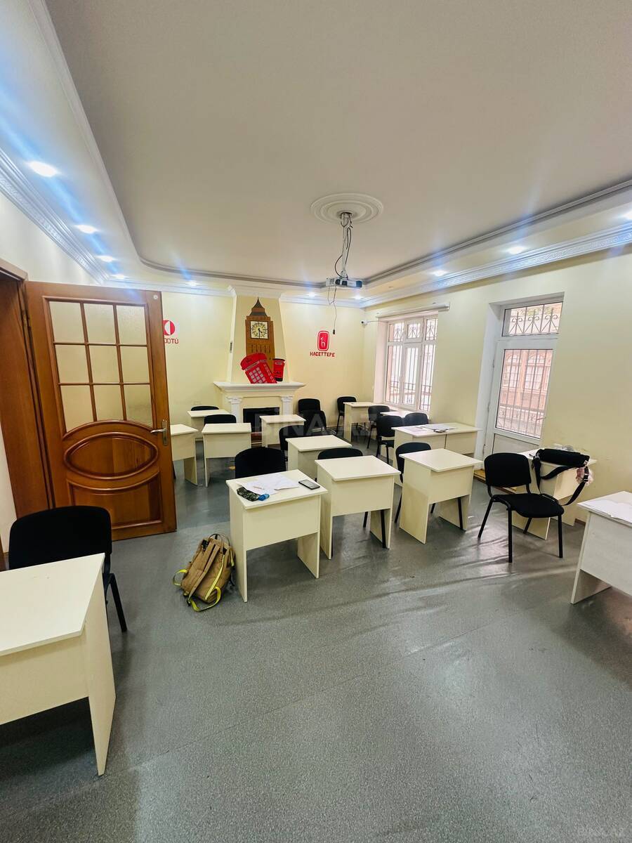 7 otaqlı Ofis, Nizami m., Bakı