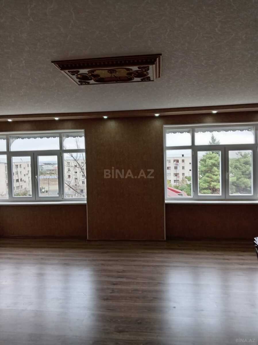 5 otaqlı Köhnə tikili, Gəncə