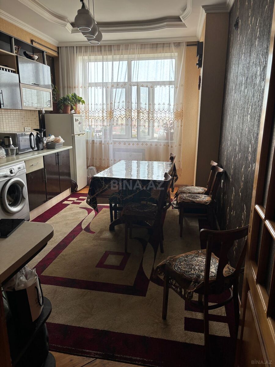 3 otaqlı Yeni tikili, Memar Əcəmi m., Bakı