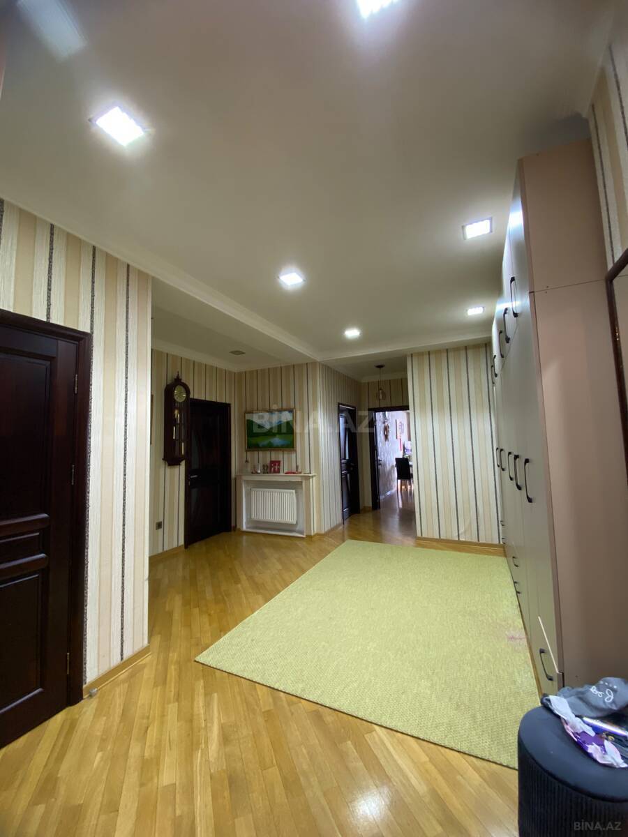 3 otaqlı Yeni tikili, 8 Noyabr m., Bakı