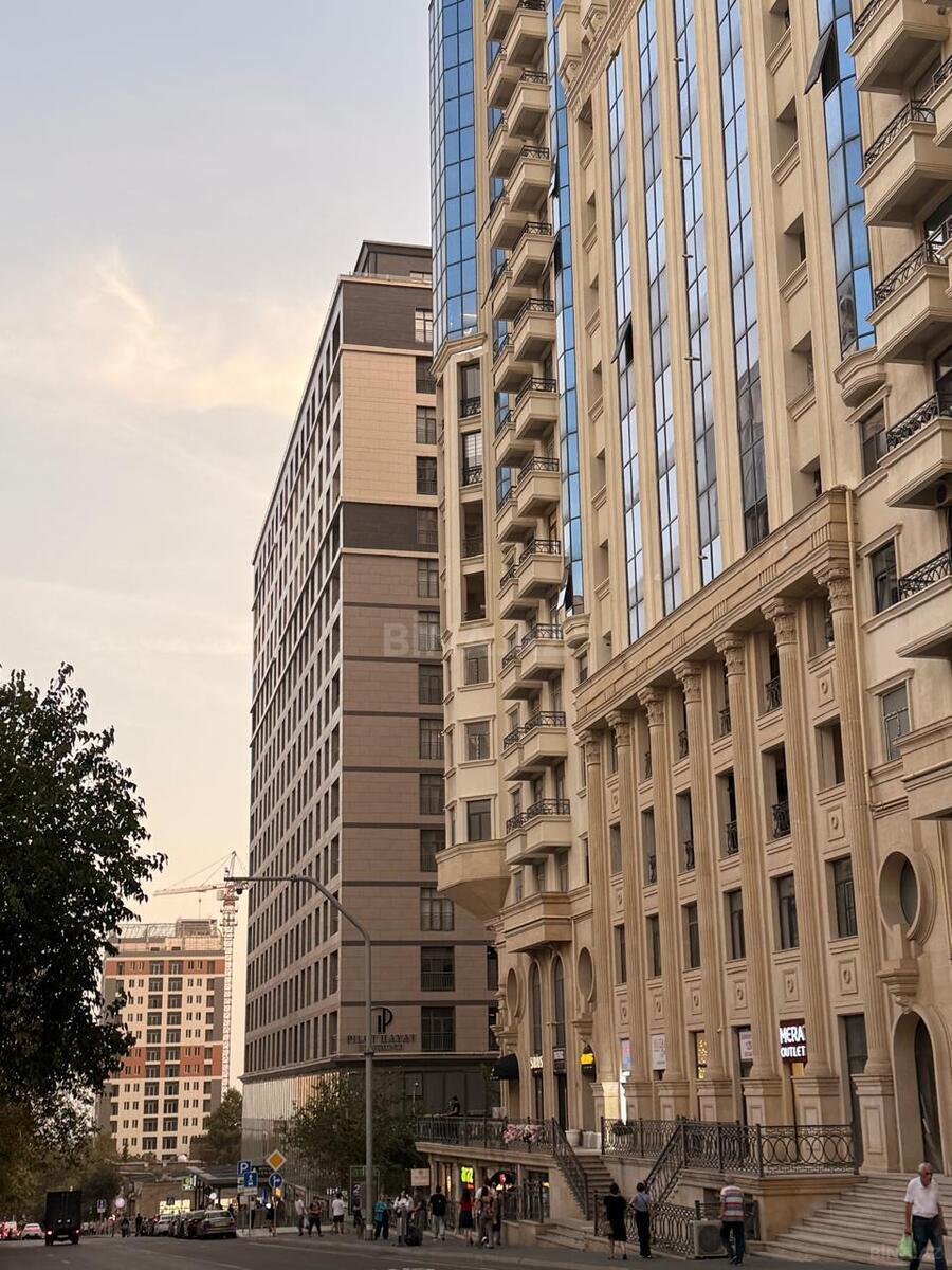 3 otaqlı Yeni tikili, 28 May m., Bakı