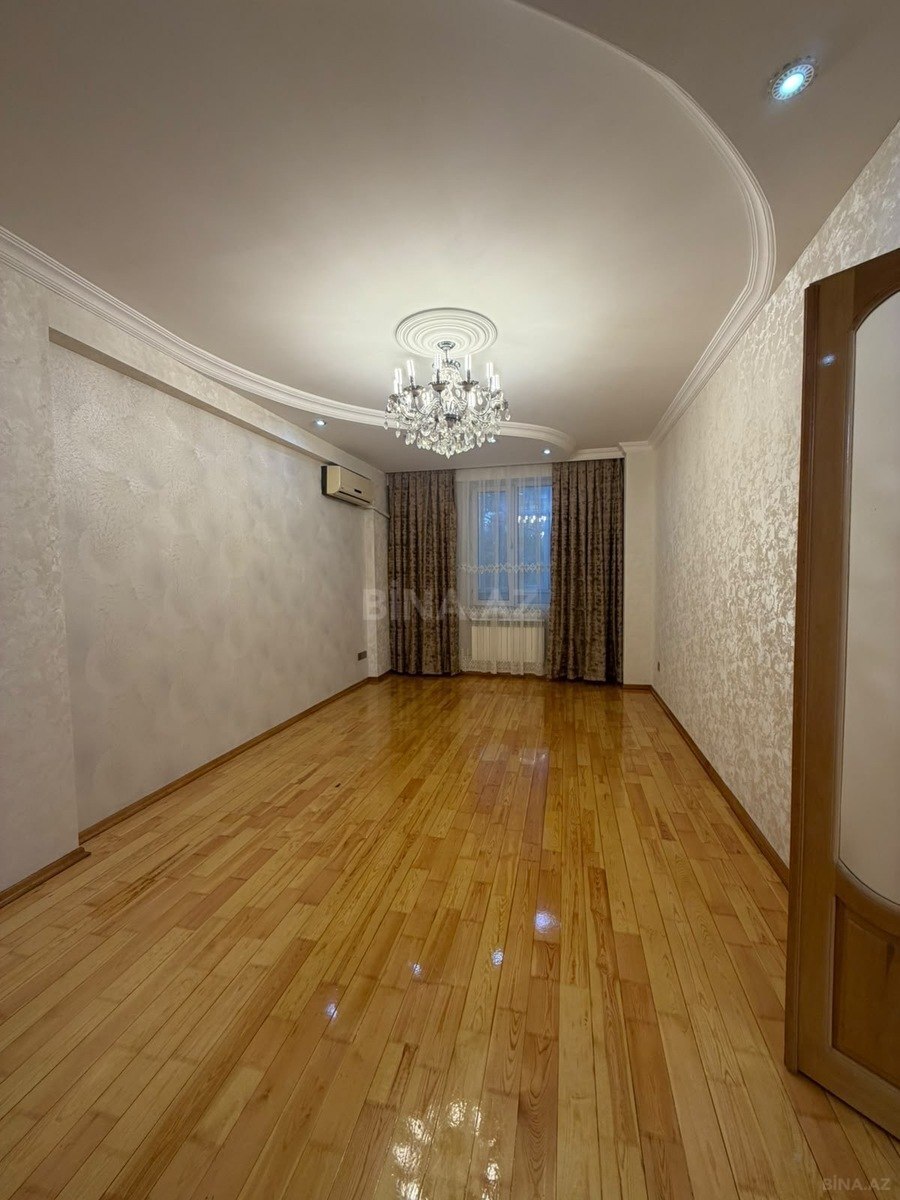 3 otaqlı Yeni tikili, Neftçilər m., Bakı