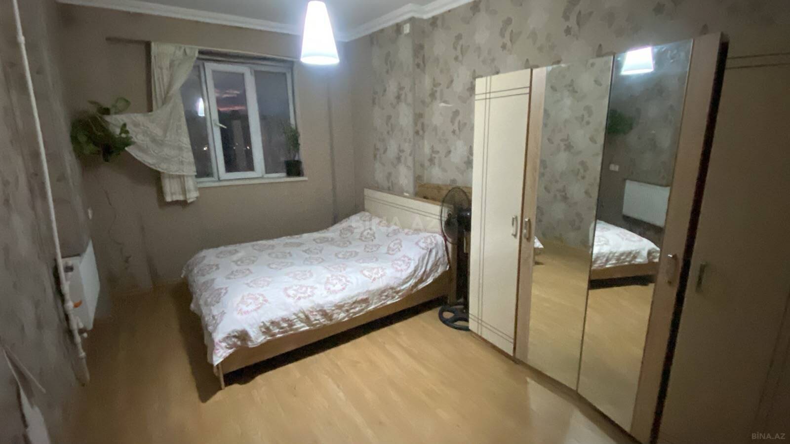 3 otaqlı Köhnə tikili, Qaraçuxur q., Bakı