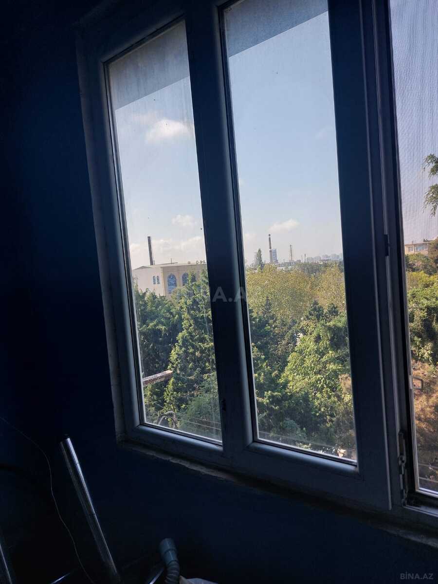 3 otaqlı Köhnə tikili, Neftçilər m., Bakı