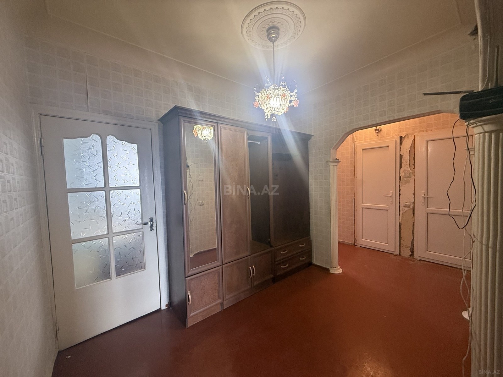 4 otaqlı Köhnə tikili, Həzi Aslanov m., Bakı