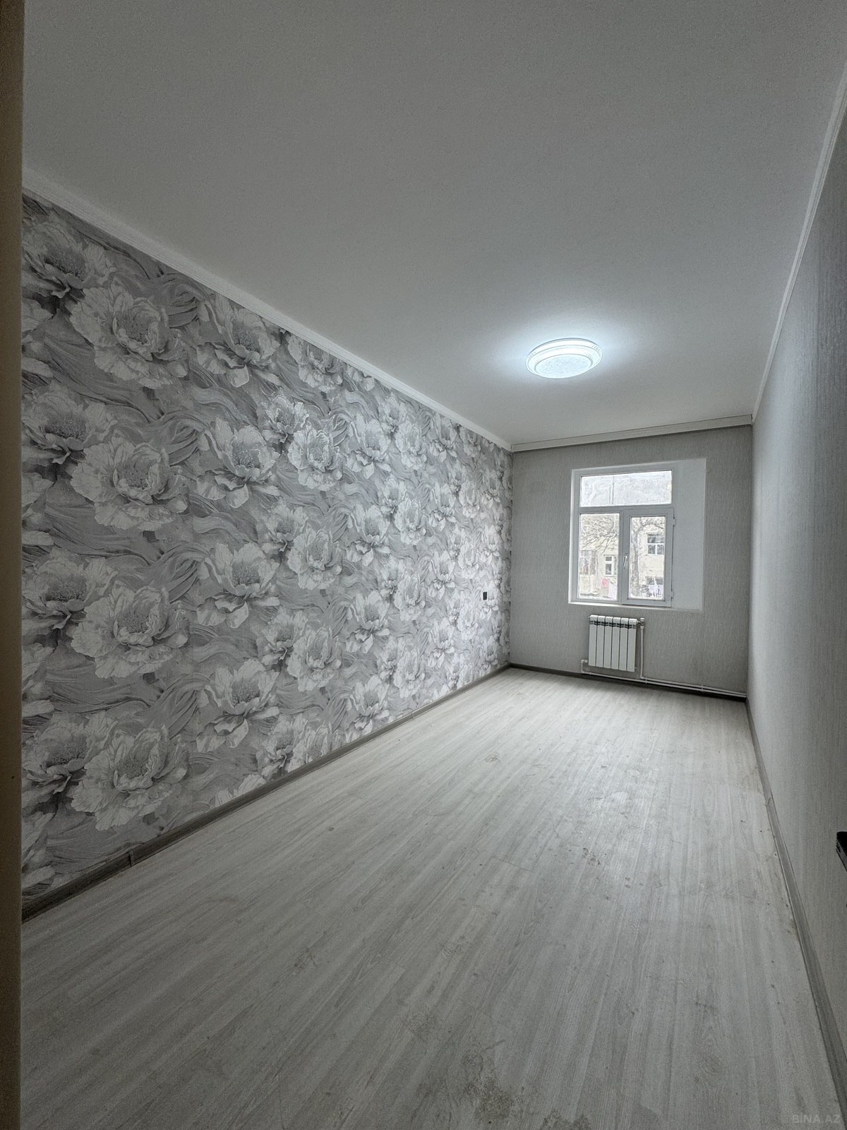 3 otaqlı Köhnə tikili, Memar Əcəmi m., Bakı