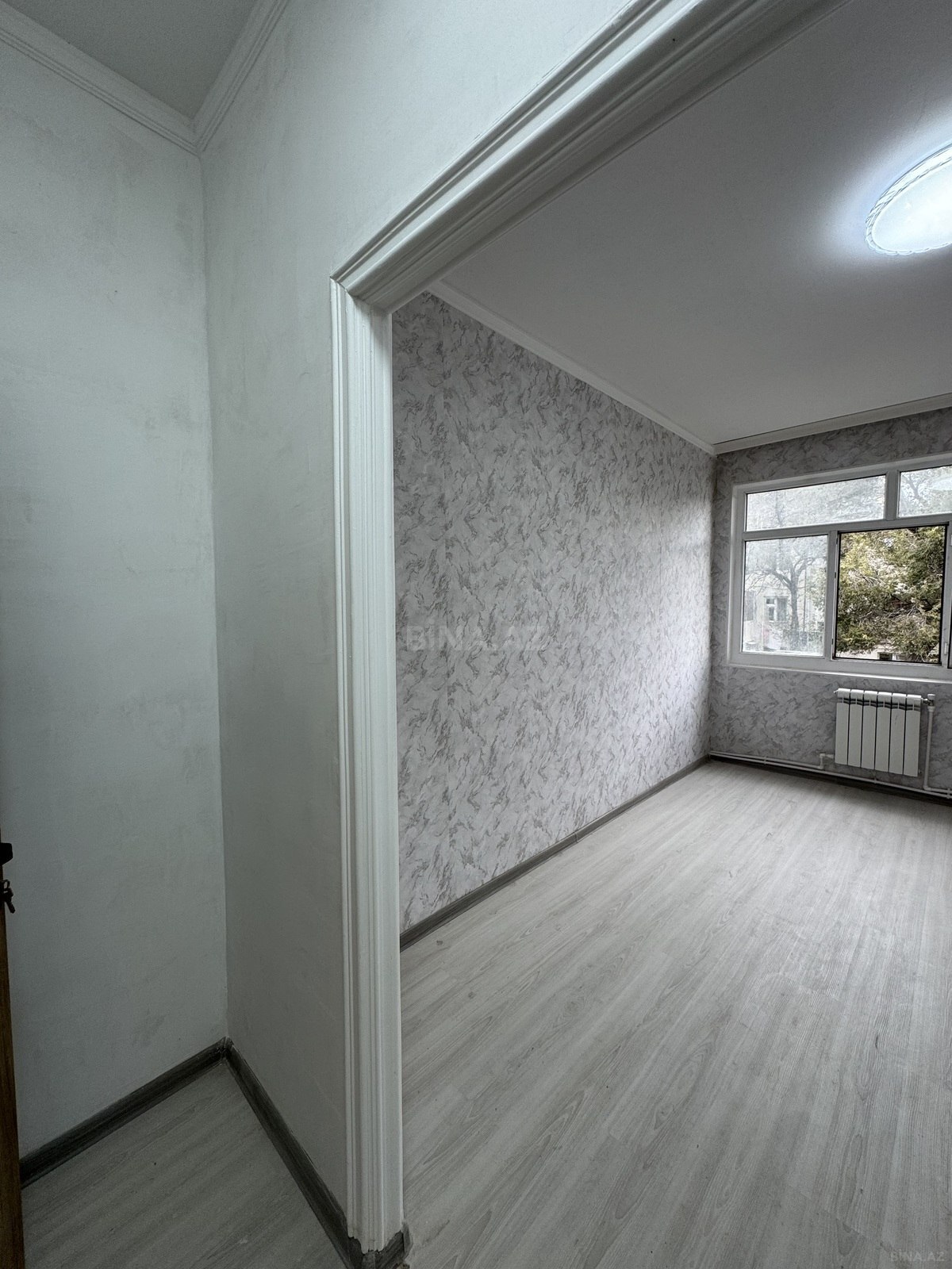 3 otaqlı Köhnə tikili, Memar Əcəmi m., Bakı