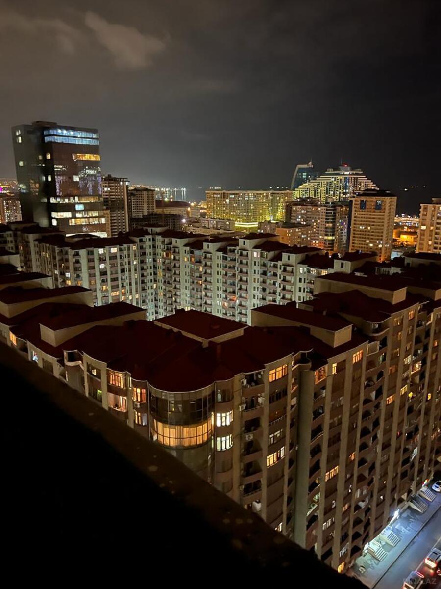 4 otaqlı Yeni tikili, Şah İsmayıl Xətai m., Bakı