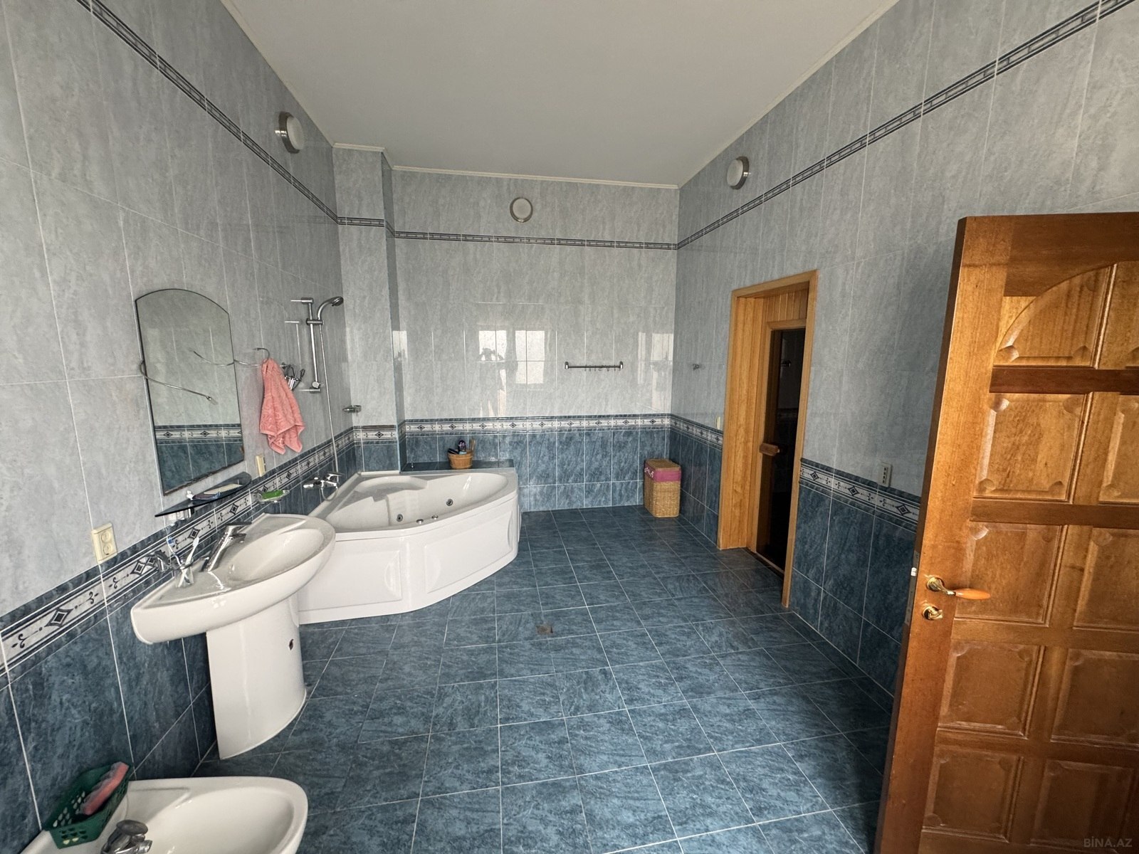 7 otaqlı Köhnə tikili, Sahil m., Bakı