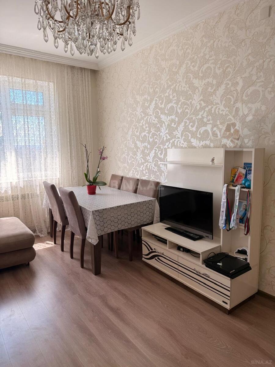 3 otaqlı Köhnə tikili, Əhmədli m., Bakı