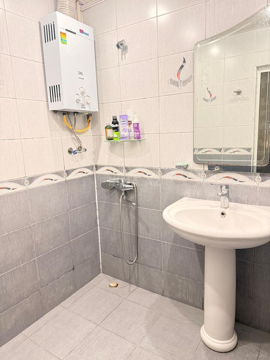 3 otaqlı Köhnə tikili, Əhmədli m., Bakı