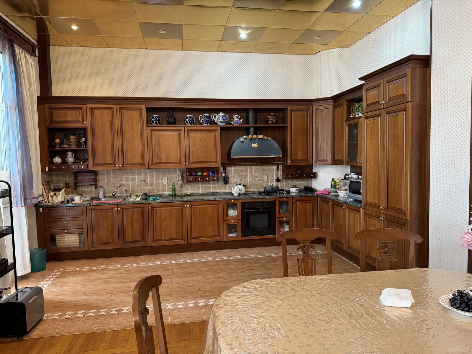 7 otaqlı Köhnə tikili, Sahil m., Bakı