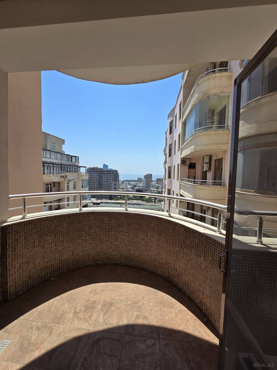 3 otaqlı Yeni tikili, 28 May m., Bakı