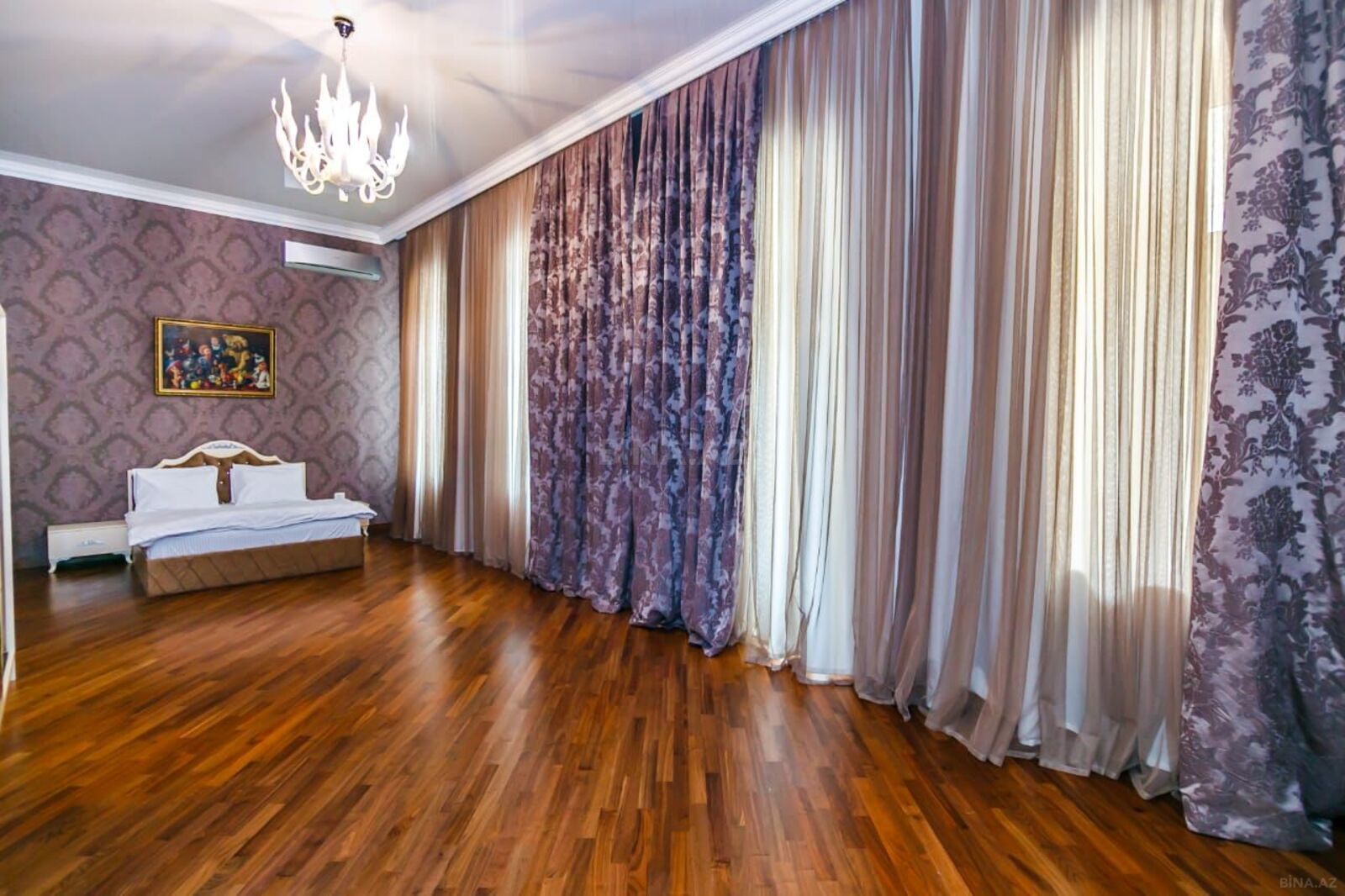 4 otaqlı Köhnə tikili, Sahil m., Bakı