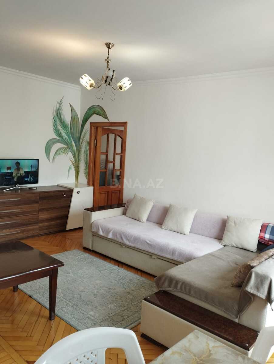 2 otaqlı Köhnə tikili, 28 May m., Bakı