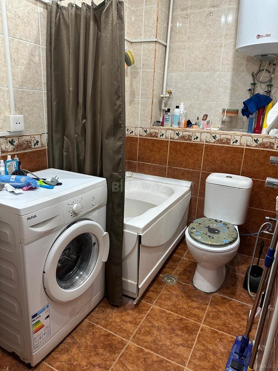 2 otaqlı Köhnə tikili, Elmlər Akademiyası m., Bakı