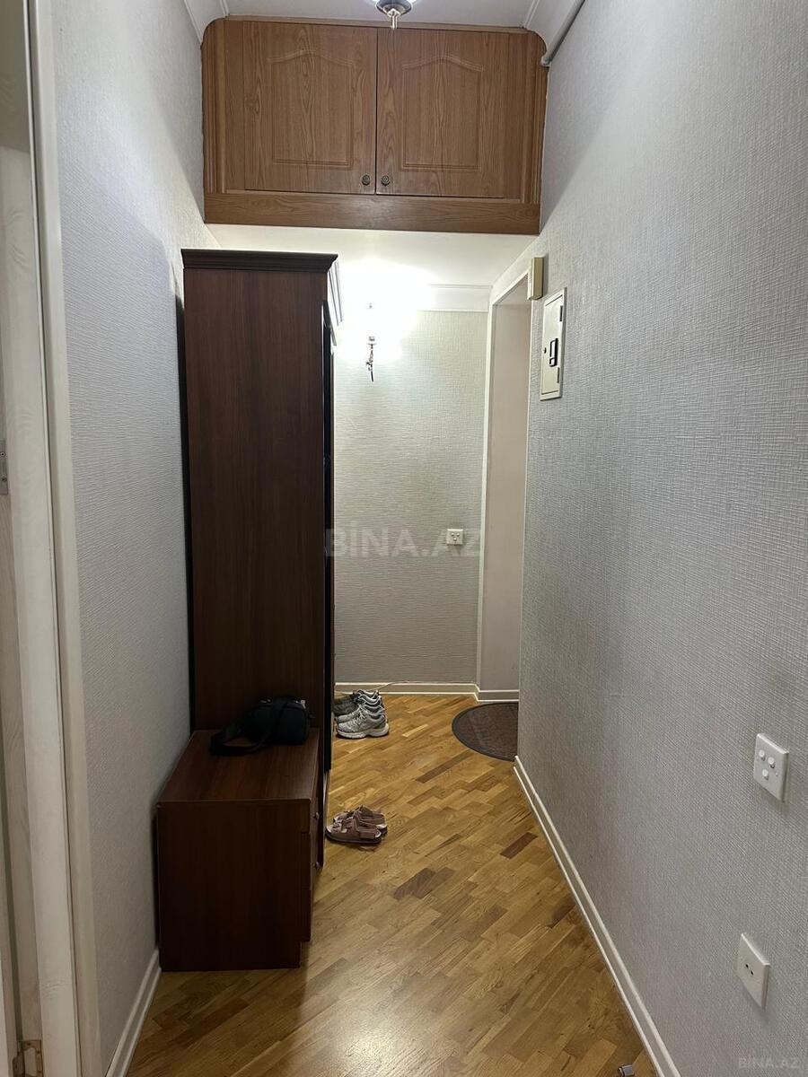 2 otaqlı Köhnə tikili, Elmlər Akademiyası m., Bakı