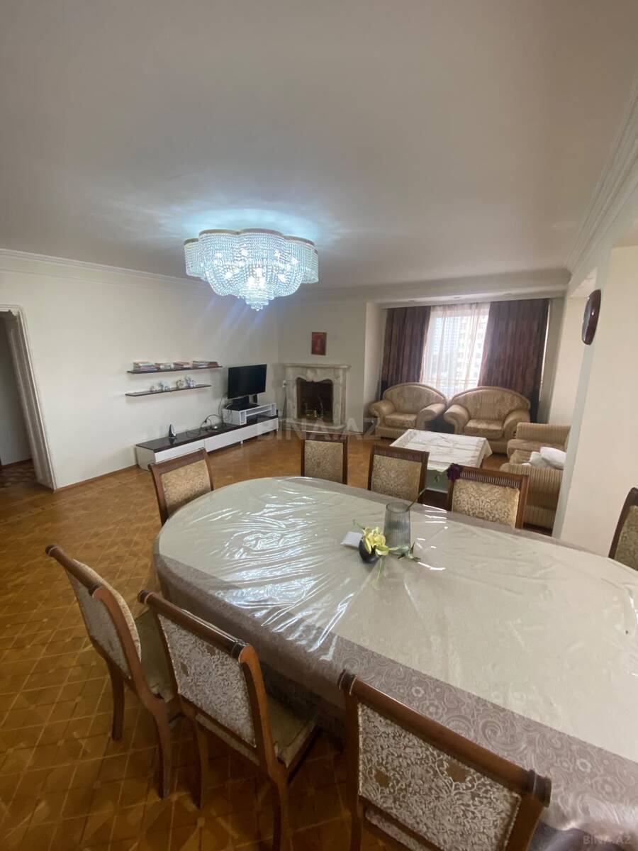 3 otaqlı Köhnə tikili, 20 Yanvar m., Bakı