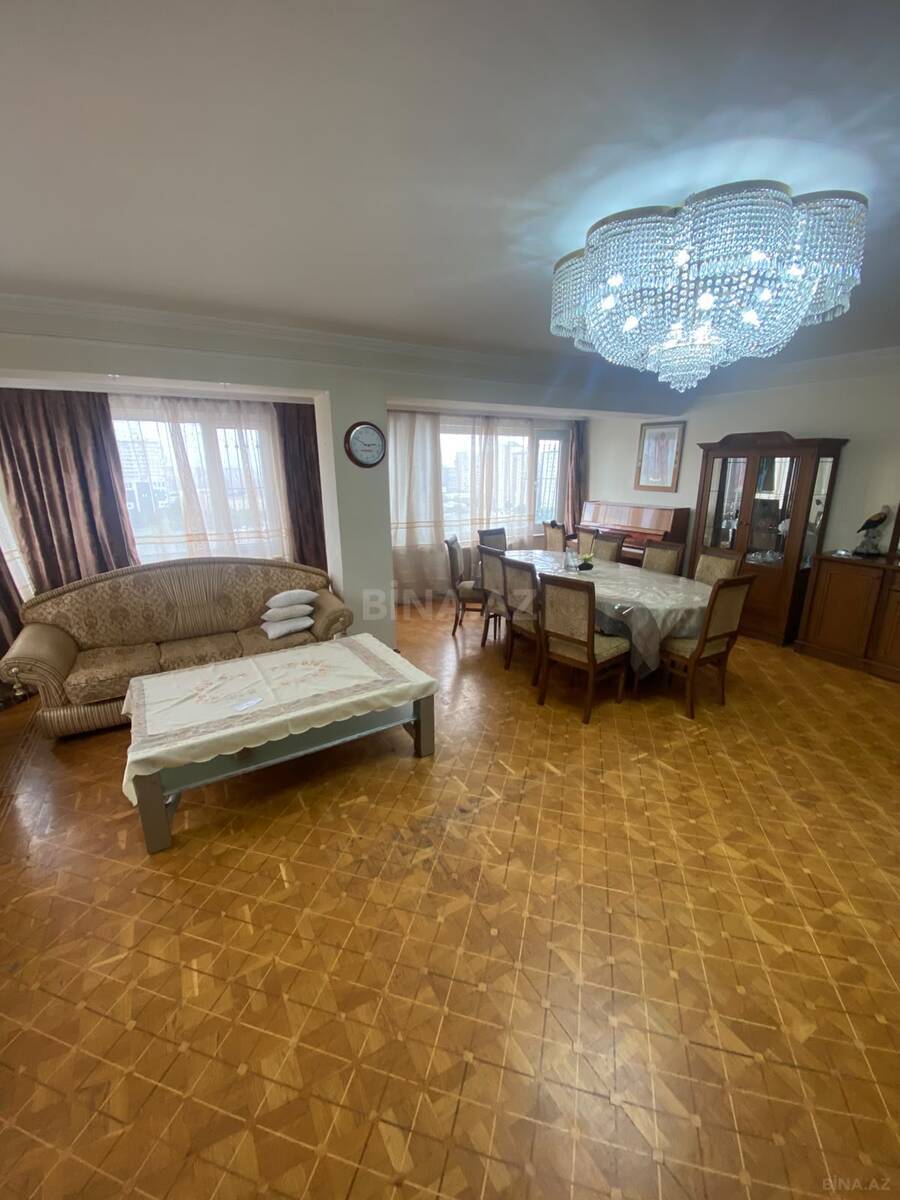 3 otaqlı Köhnə tikili, 20 Yanvar m., Bakı