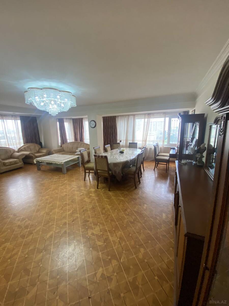 3 otaqlı Köhnə tikili, 20 Yanvar m., Bakı