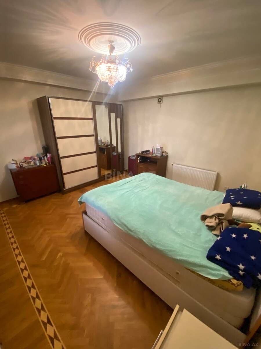 3 otaqlı Köhnə tikili, 20 Yanvar m., Bakı