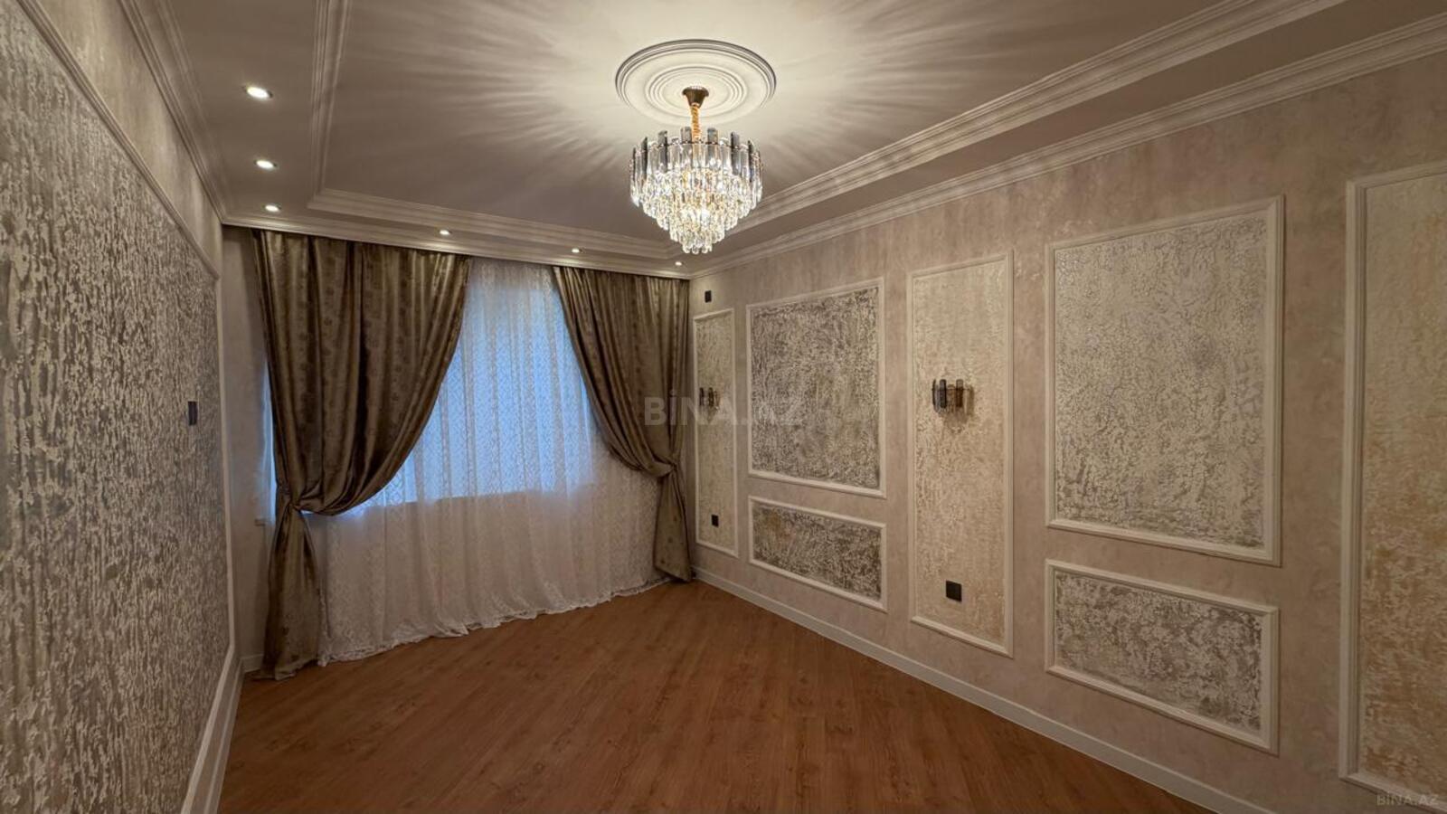 3 otaqlı Köhnə tikili, Memar Əcəmi m., Bakı
