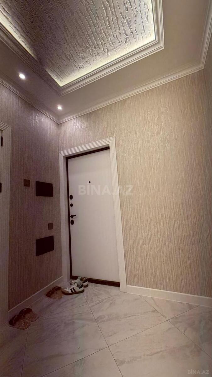 3 otaqlı Köhnə tikili, Memar Əcəmi m., Bakı