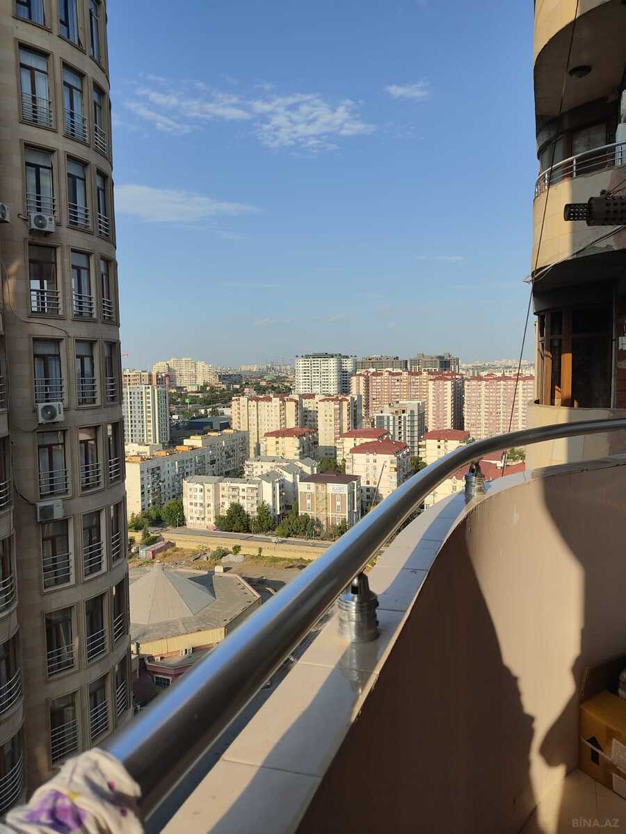 3 otaqlı Yeni tikili, Şah İsmayıl Xətai m., Bakı