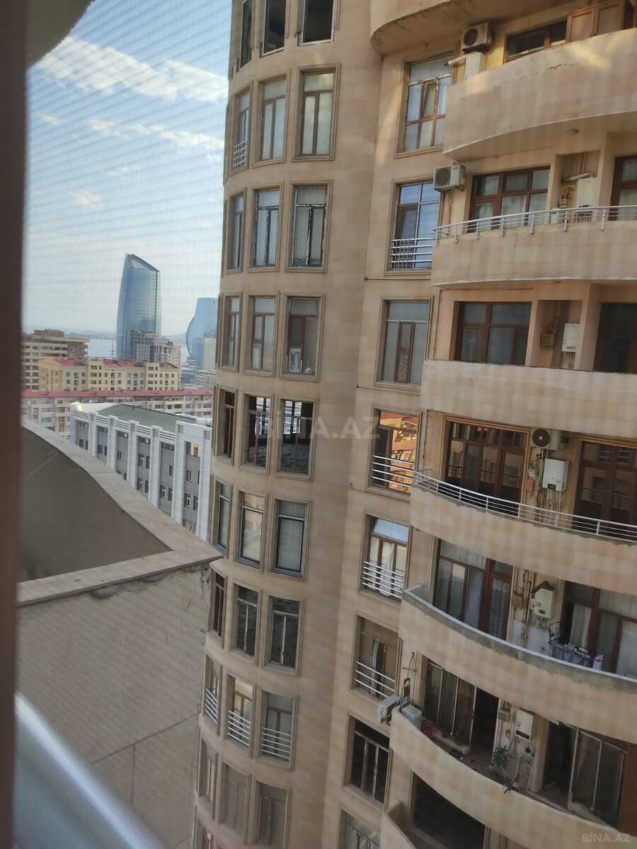 3 otaqlı Yeni tikili, Şah İsmayıl Xətai m., Bakı
