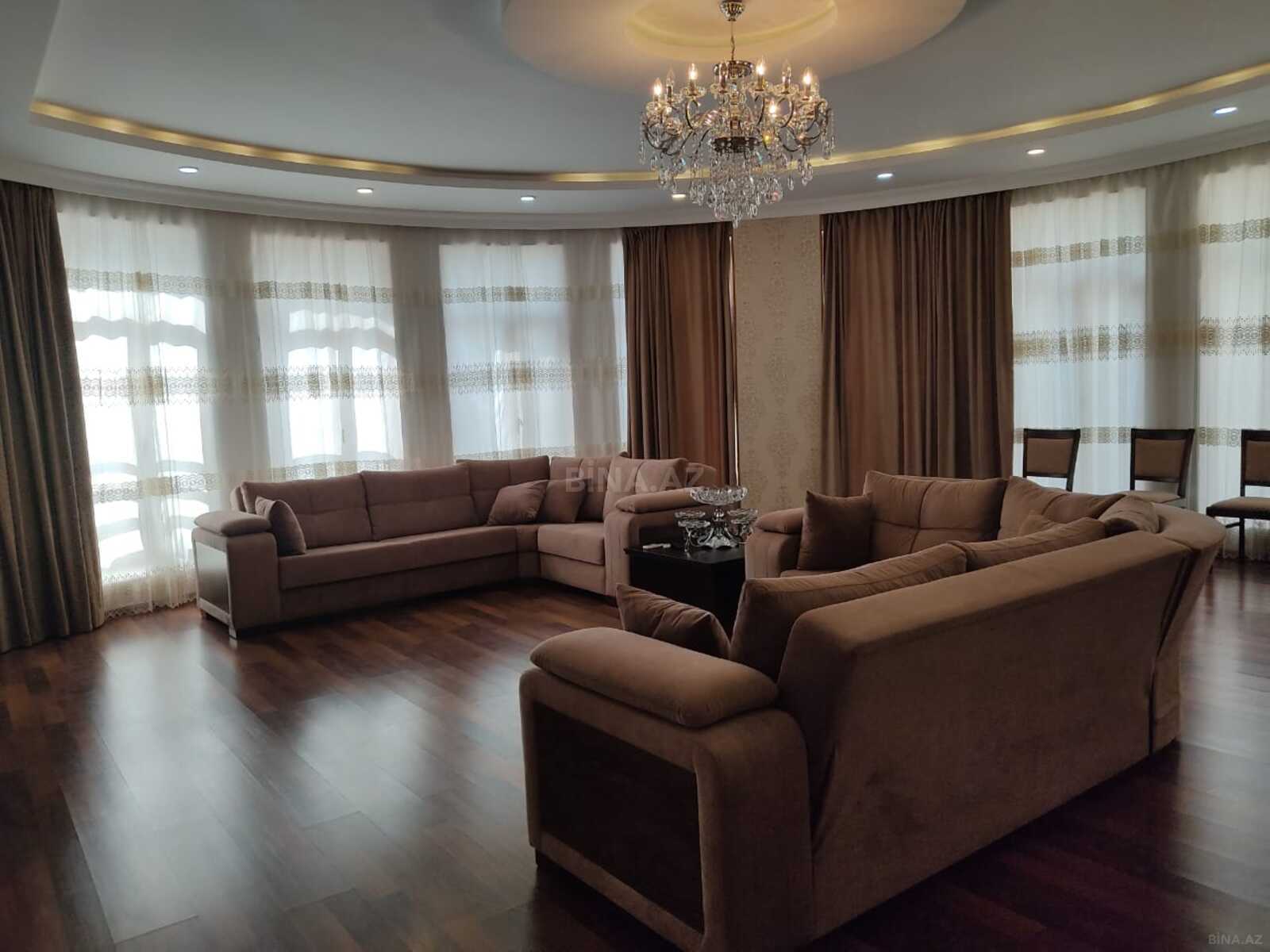 3 otaqlı Yeni tikili, Şah İsmayıl Xətai m., Bakı