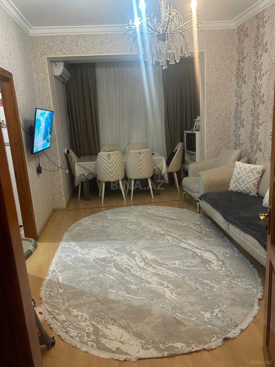 2 otaqlı Köhnə tikili, Memar Əcəmi m., Bakı