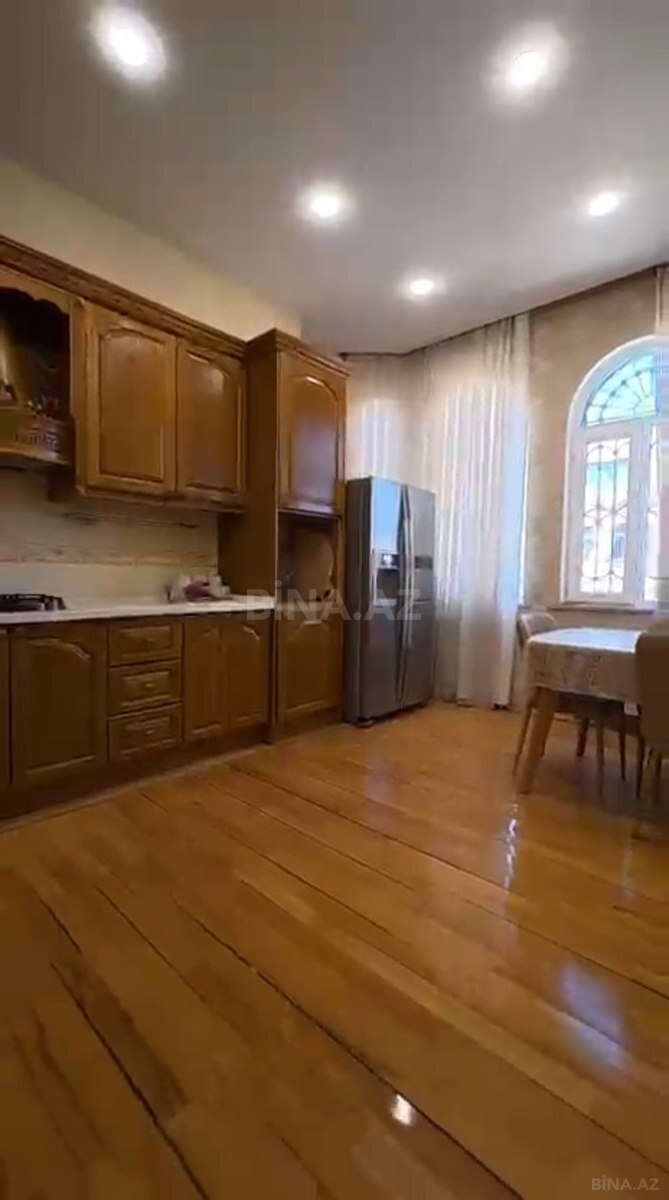 12 otaqlı Həyət evi/Bağ evi, Azadlıq Prospekti m., Bakı