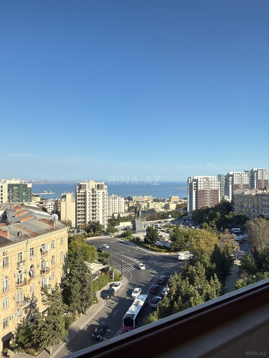 4 otaqlı Yeni tikili, İçəri Şəhər m., Bakı