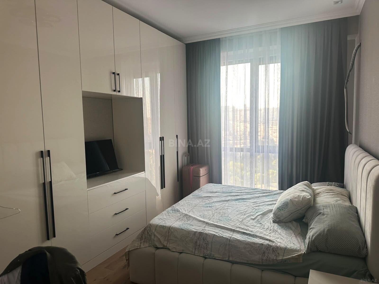 3 otaqlı Yeni tikili, Memar Əcəmi m., Bakı