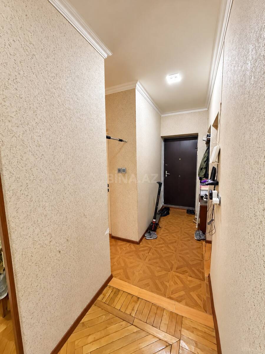 3 otaqlı Köhnə tikili, Neftçilər m., Bakı
