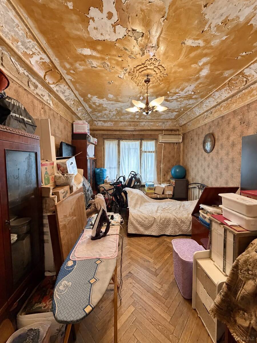 3 otaqlı Köhnə tikili, Neftçilər m., Bakı