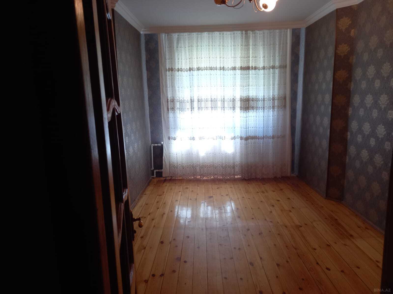 2 otaqlı Köhnə tikili, Xətai r., Bakı
