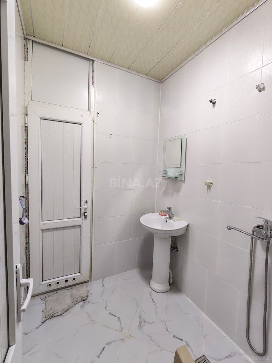 2 otaqlı Köhnə tikili, Memar Əcəmi m., Bakı