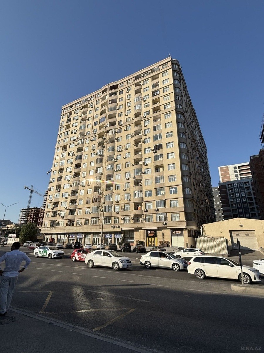 2 otaqlı Yeni tikili, 8 Noyabr m., Bakı