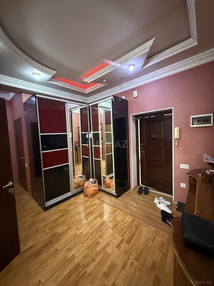 2 otaqlı Yeni tikili, 8 Noyabr m., Bakı