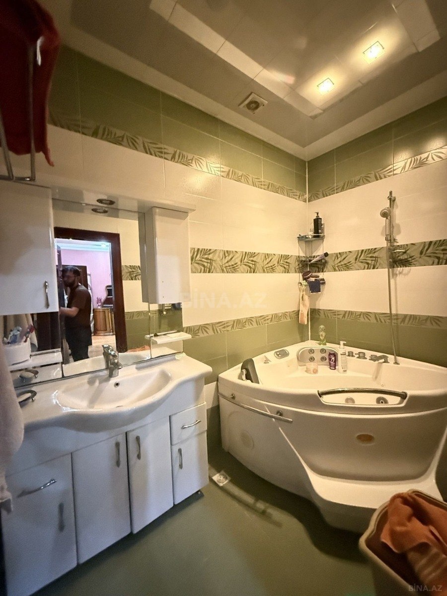 2 otaqlı Yeni tikili, 8 Noyabr m., Bakı