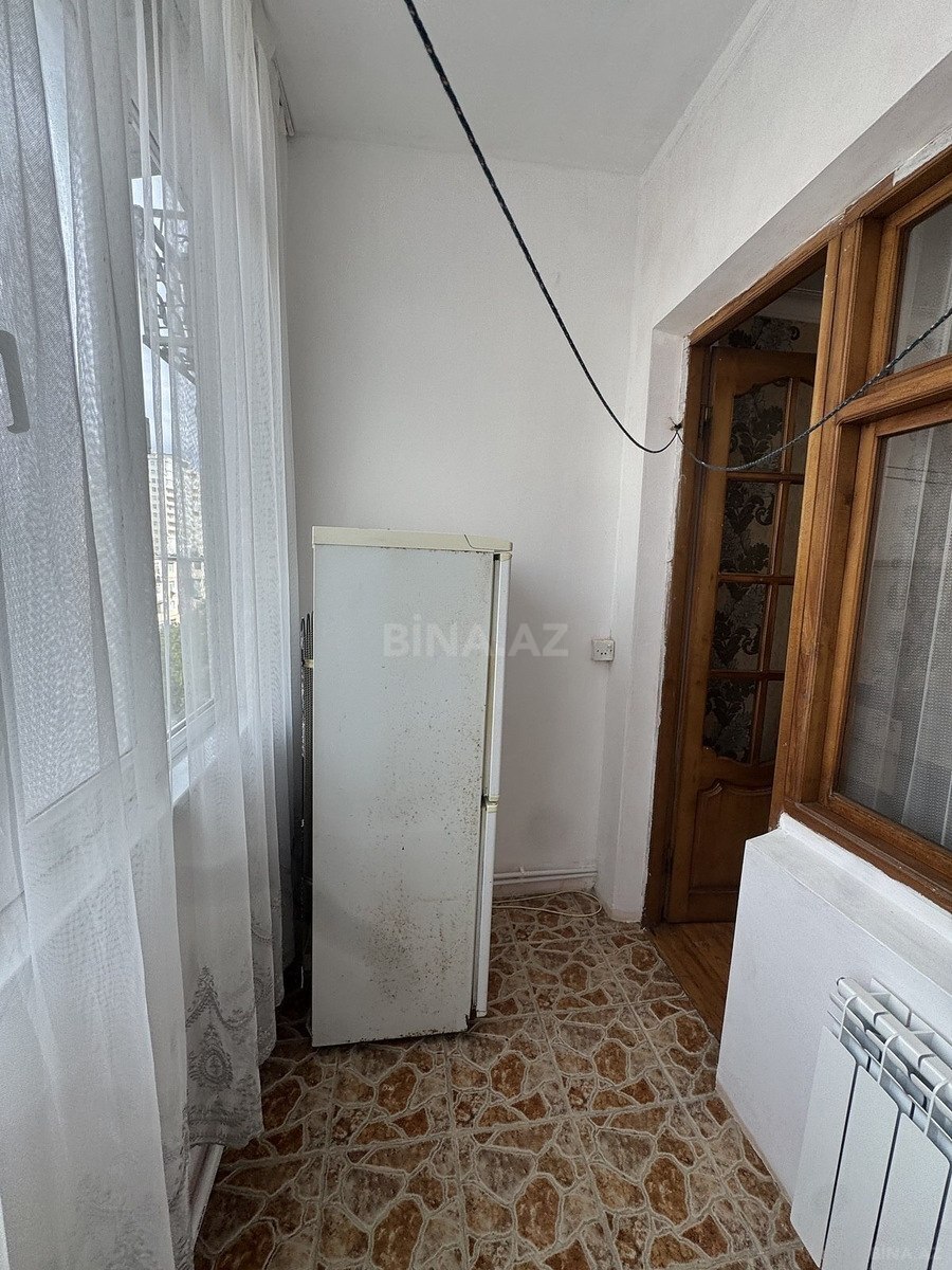 2 otaqlı Köhnə tikili, Memar Əcəmi m., Bakı