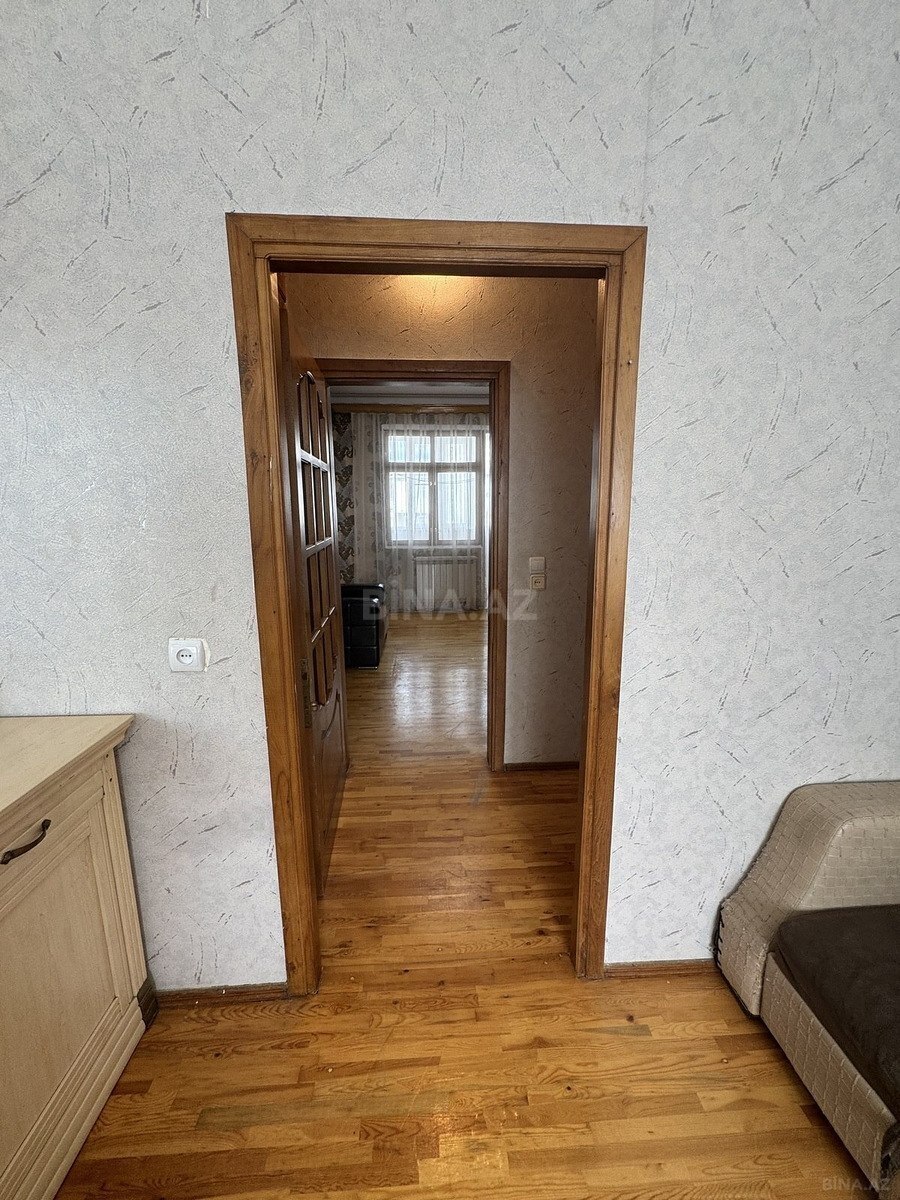 2 otaqlı Köhnə tikili, Memar Əcəmi m., Bakı