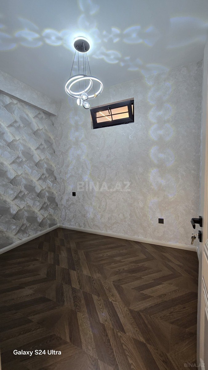 3 otaqlı Yeni tikili, Xırdalan