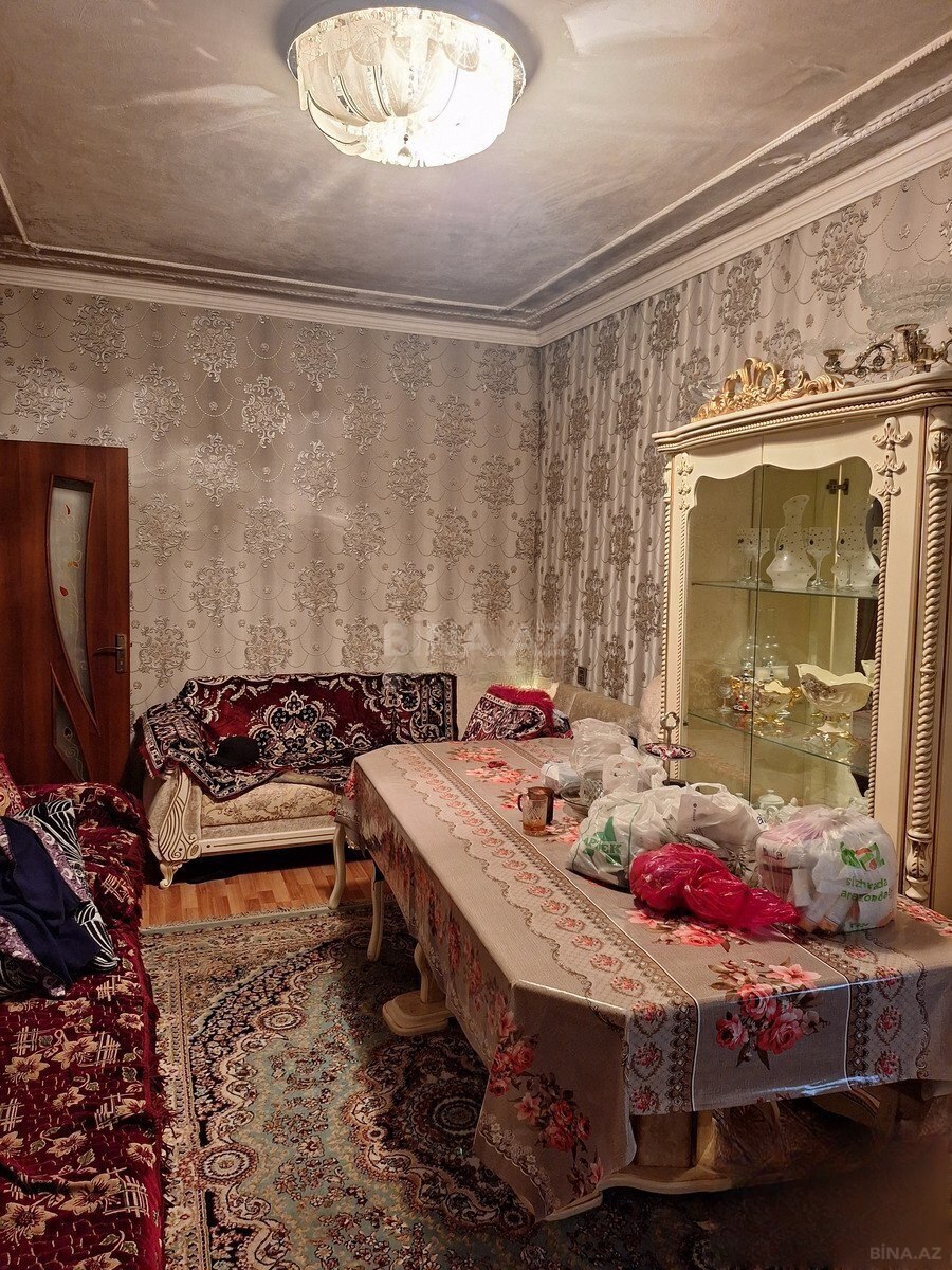 3 otaqlı Köhnə tikili, Köhnə Günəşli q., Bakı