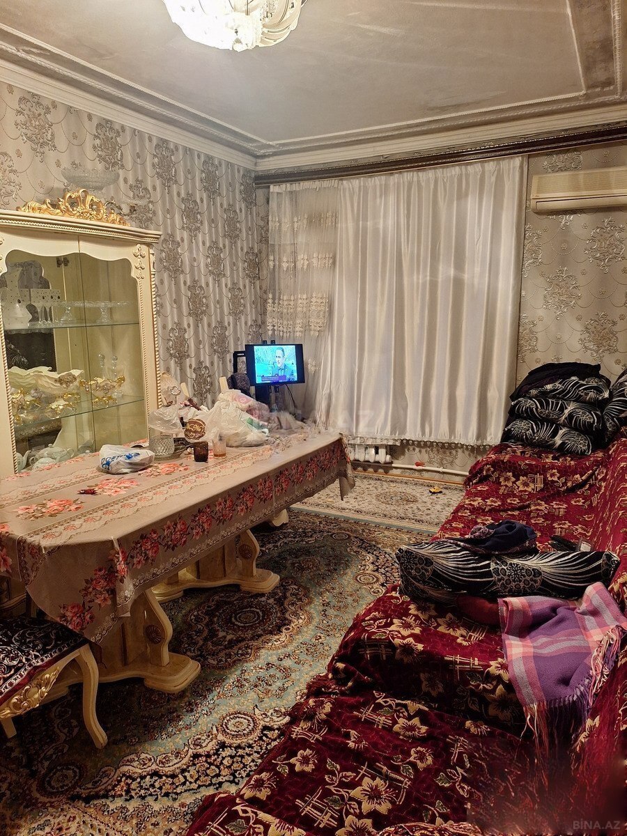3 otaqlı Köhnə tikili, Köhnə Günəşli q., Bakı