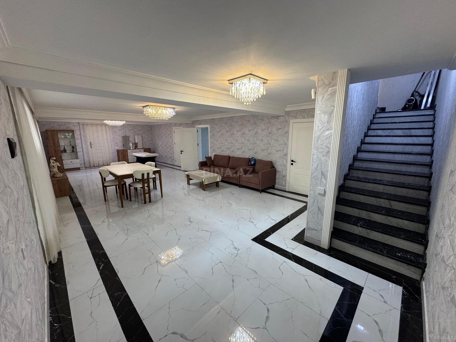 8 otaqlı Həyət evi/Bağ evi, Ağ şəhər q., Bakı