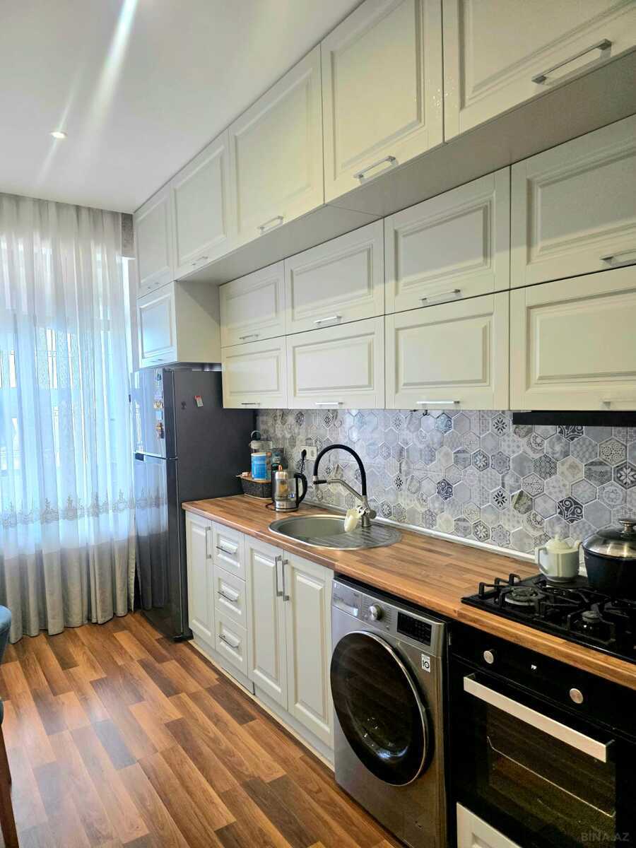 3 otaqlı Yeni tikili, Neftçilər m., Bakı